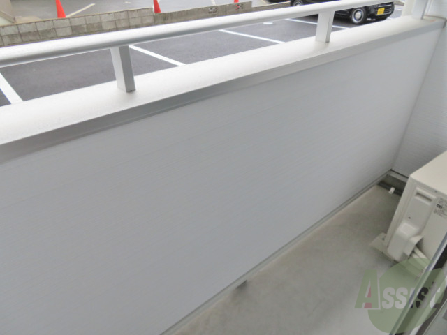 バルコニー　ベルコニーがあるので洗濯物が外に干せます。