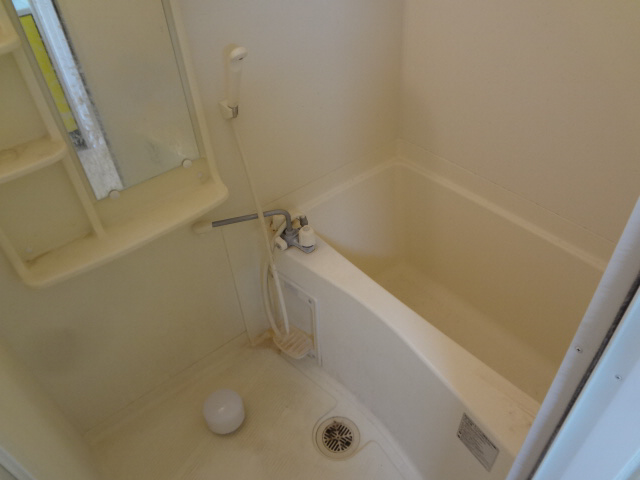 バス・シャワールーム　バス