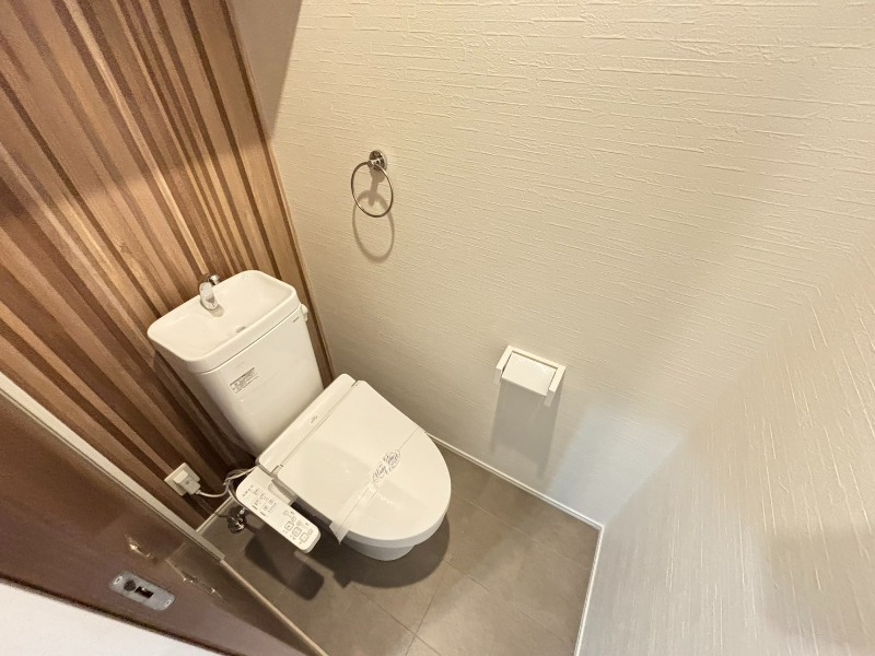 トイレ　別号室イメージ