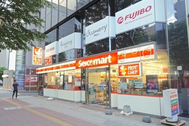 コンビニ　セイコーマート南8条店（コンビニ）まで226m