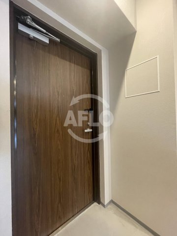 玄関　Re-be東三国　玄関