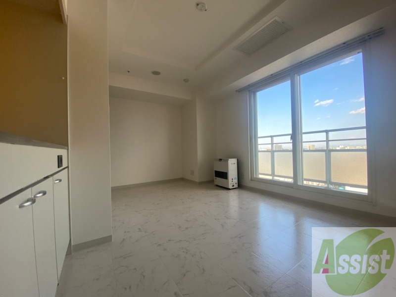 居室・リビング　広くてキレイなお部屋が広がっていて、充実した生活が送れそう。