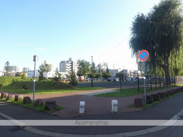 その他　二十四軒すずらん公園（その他）まで208m