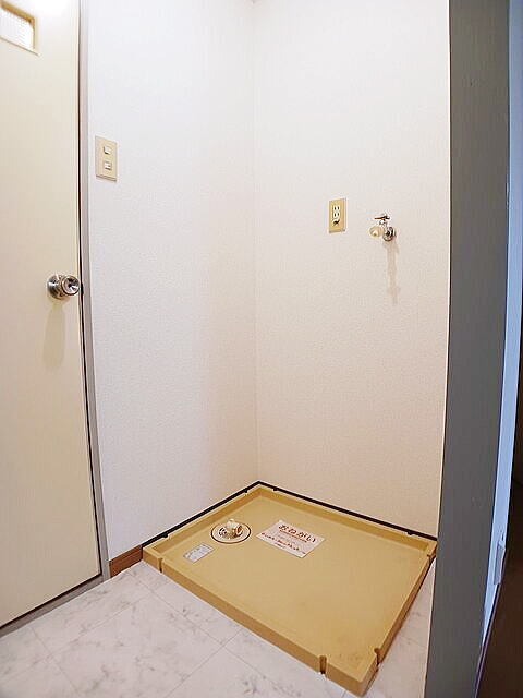 その他設備　洗濯機置き場は室内にあります☆