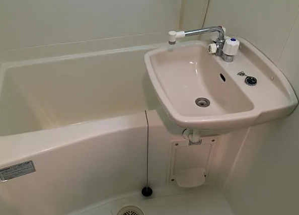 バス・シャワールーム　別部屋の画像を使用しております。