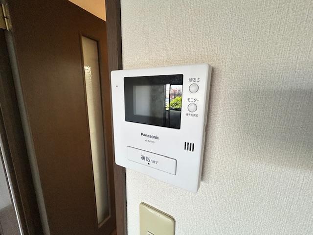 セキュリティ　顔が見えて安心のTVモニターフォン
