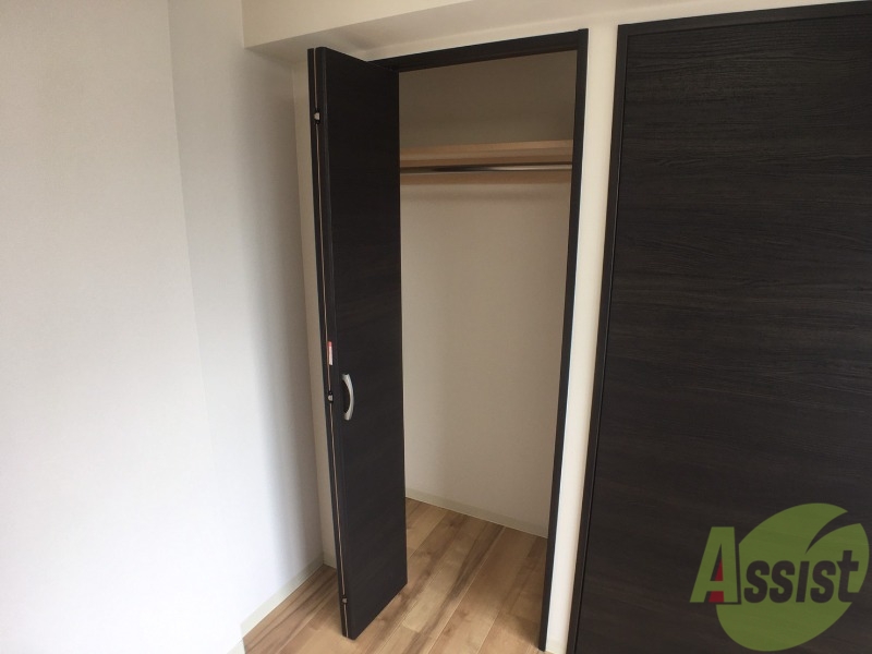 収納　寝室の収納です。部屋がすっきり片付きます。