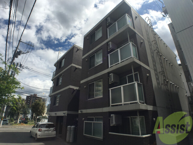 建物外観　中央区南７条西「プレシェルト南円山」