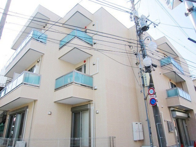 建物外観　お電話でお問い合わせを頂くとスムーズです♪
