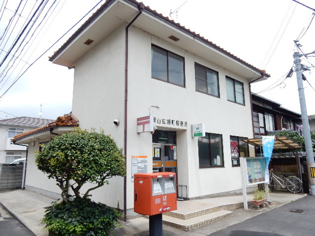 郵便局　岡山広瀬町郵便局（郵便局）まで242m