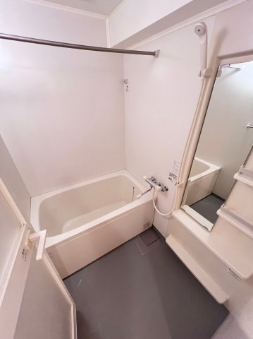 バス・シャワールーム　日々の疲れを癒すお風呂付です