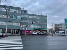 スーパー　まいばすけっと二十四軒3条4丁目店（スーパー）まで87m
