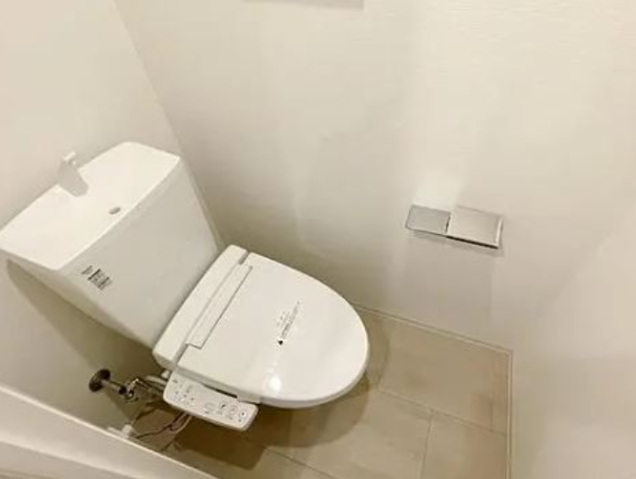 トイレ　写真は同タイプ住居です。
