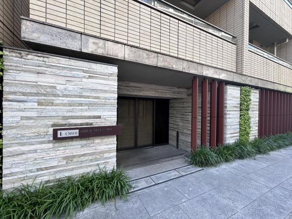 建物外観　エントランス