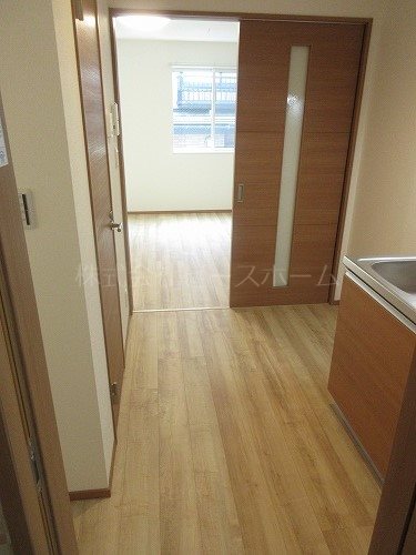 居室・リビング　※別号室参考写真