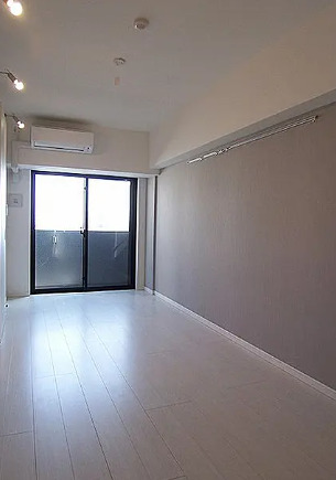 居室・リビング　別部屋の画像を使用しております。