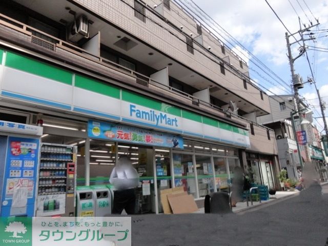 コンビニ　ファミリーマート上北沢四丁目店（コンビニ）まで151m