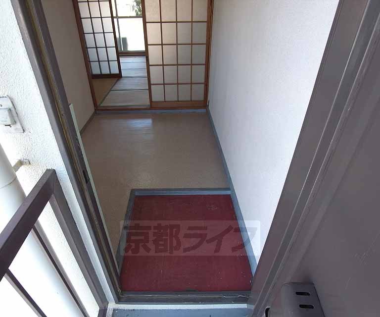 玄関　・お部屋探しは京都ライフまで・