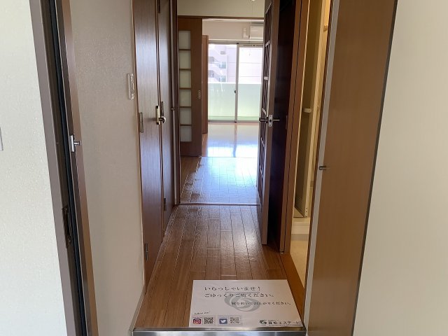 玄関　明るい玄関です