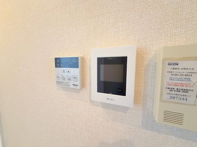セキュリティ　TVモニターホンで来客が誰か確認してから開けて下さいね