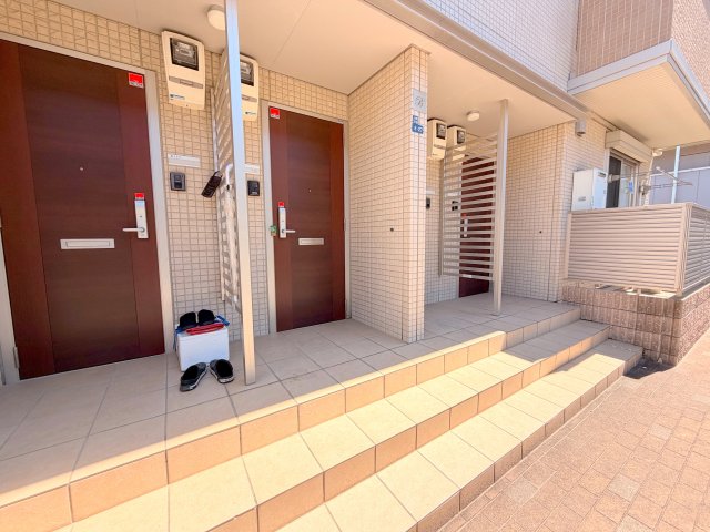 エントランス　綺麗なエントランスです。
