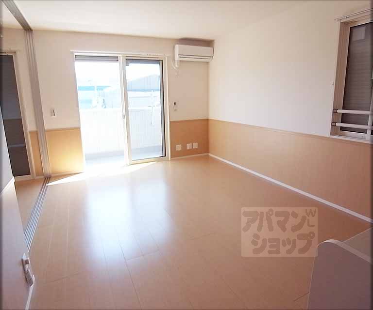 居室・リビング　１２．２帖のＬＤＫ！
