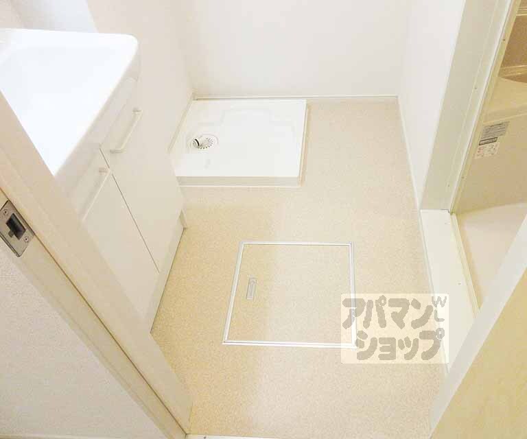 洗面設備　広々洗面所です。