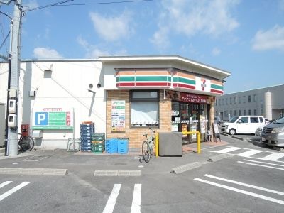 コンビニ　セブンイレブン中津店（コンビニ）まで850m