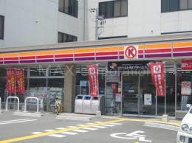 コンビニ　ファミリーマート淀川田川店（コンビニ）まで669m