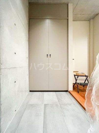 ＪＲ山手線 目黒駅 徒歩14分 3階建 築2年の玄関写真