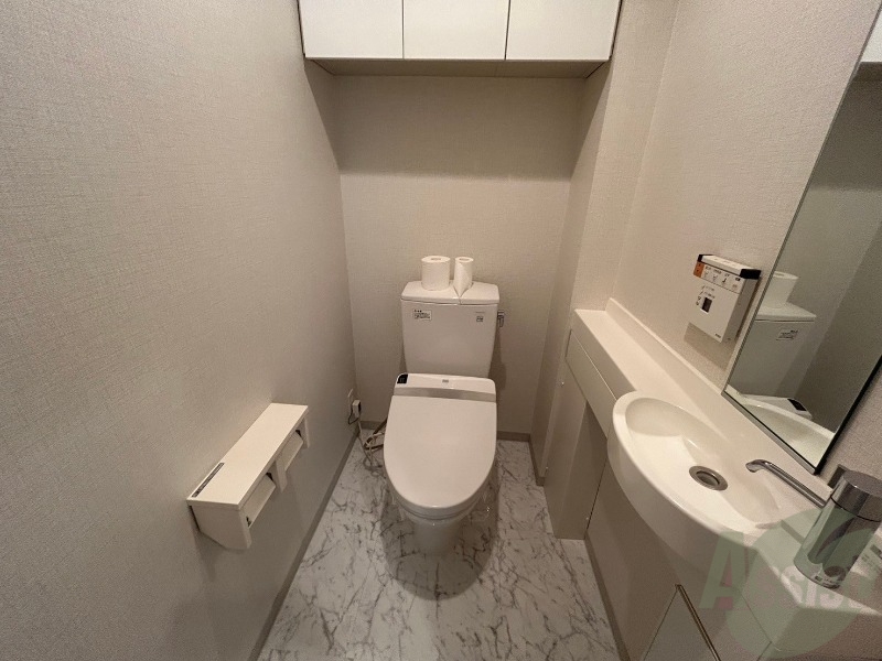 トイレ　シャワートイレになっているので快適です！
