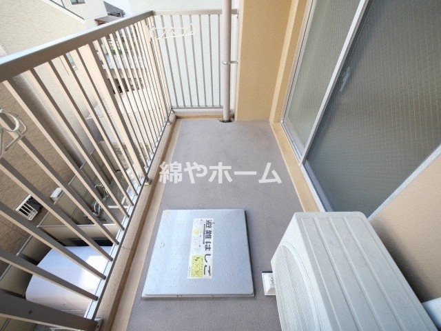 バルコニー　落ち着いた時間を過ごせるバルコニーです
