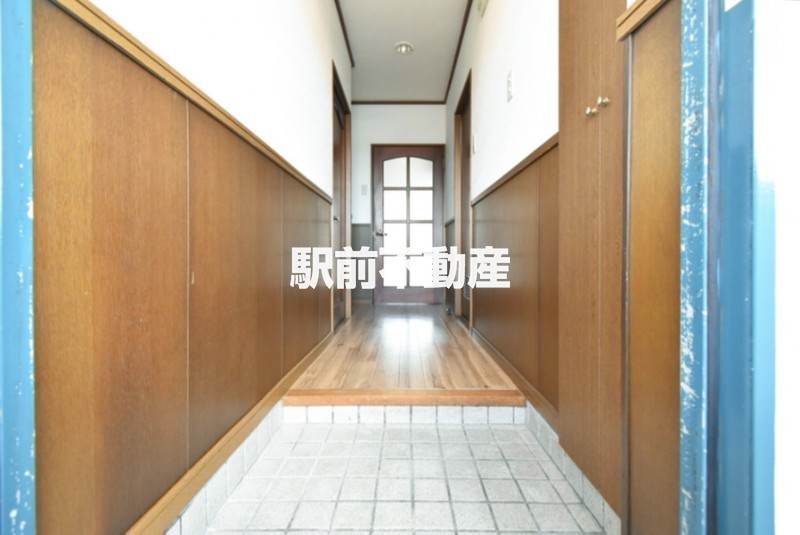 玄関　※写真別部屋