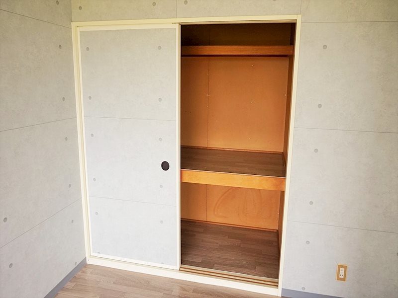 収納　※別号室の写真です