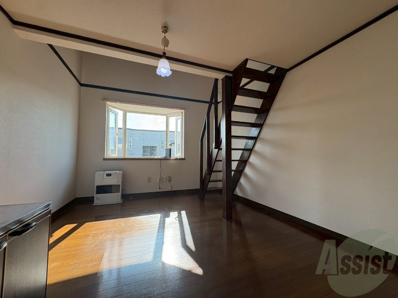 居室・リビング　広くてキレイなお部屋が広がっていて、充実した生活が送れそう。