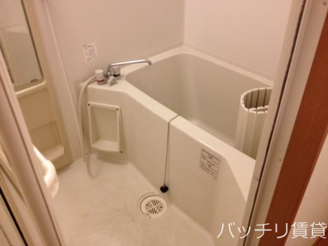 バス・シャワールーム　※同型タイプの為現状優先