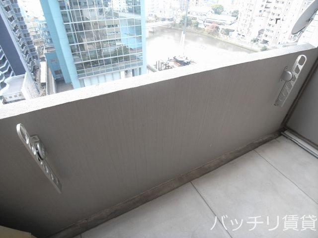 バルコニー　※同型タイプの為現状優先