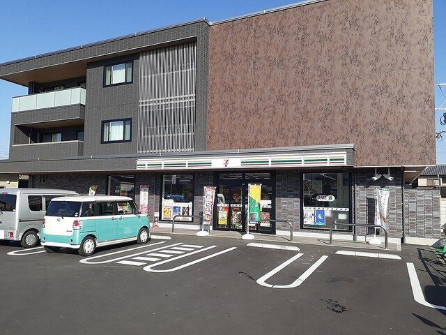 コンビニ　セブンイレブン倉敷茶屋町店（コンビニ）まで1000m