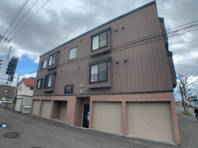 建物外観　札幌市北区北三十二条西「ノースカルム北３２条」