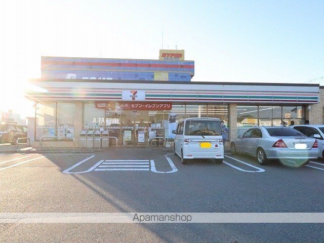コンビニ　セブンイレブン（コンビニ）まで441m