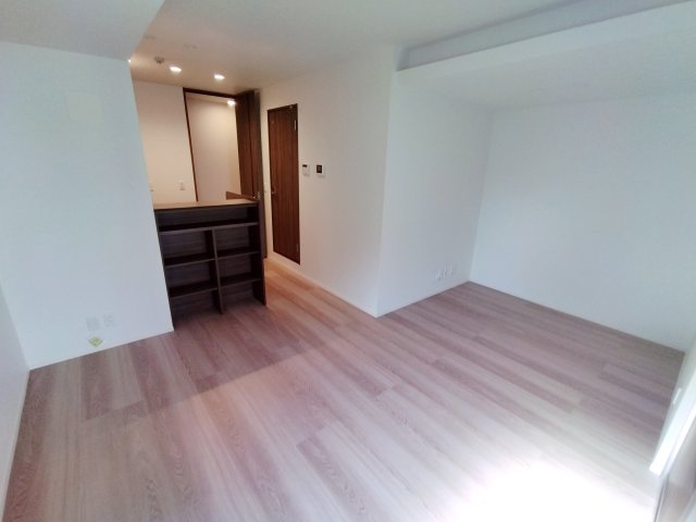 エムライズ兵庫駅前通の居間写真