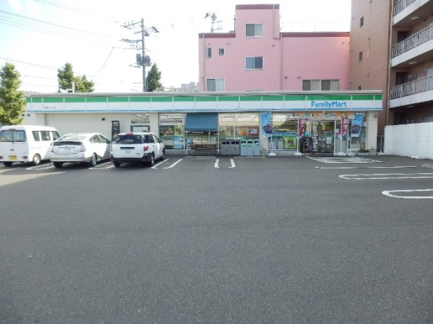 コンビニ　ファミリーマート橋本７丁目店（コンビニ）まで40m