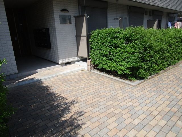 エントランス　☆エントランス★