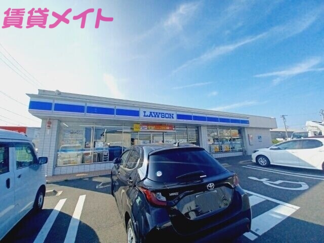 コンビニ　ローソン川越町高松店（コンビニ）まで832m