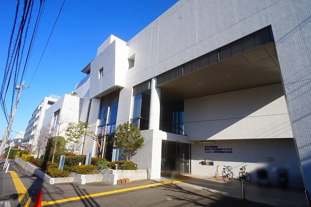 図書館　緑図書館（図書館）まで1086m