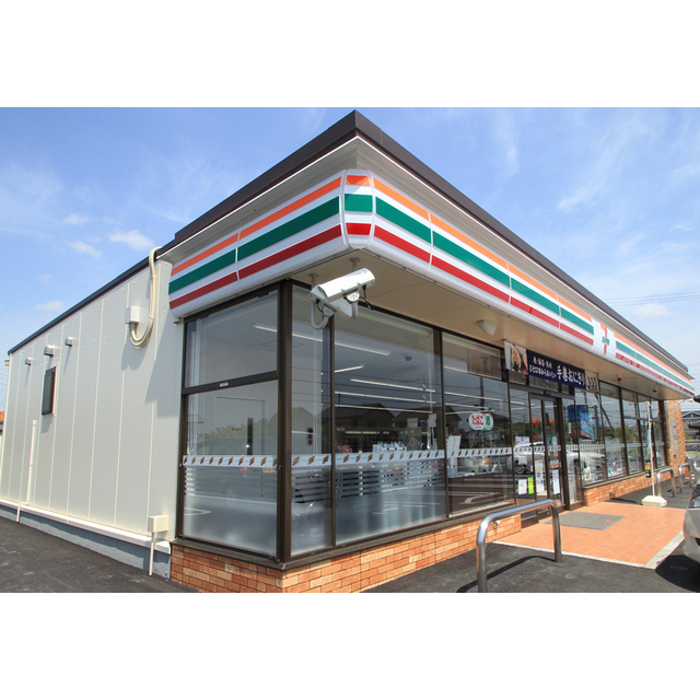 コンビニ　セブンイレブンつくば赤塚東店（コンビニ）まで300m