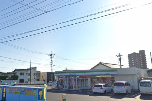 コンビニ　ファミリーマート JAいずも小山店（コンビニ）まで1034m