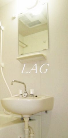 洗面設備　洗面台です。