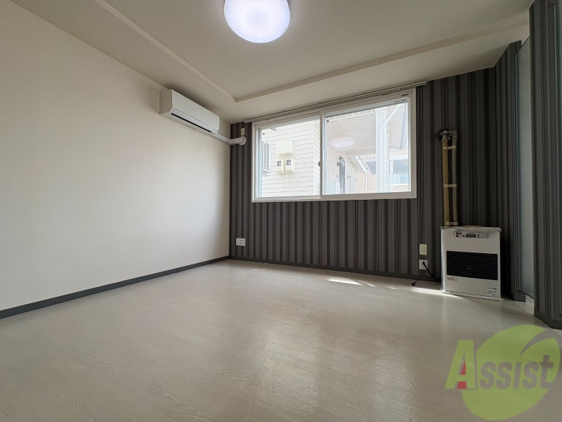 居室・リビング　広くてキレイなお部屋が広がっていて、充実した生活が送れそう。