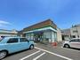 コンビニ　ファミリーマート札幌川沿4条店（コンビニ）まで609m